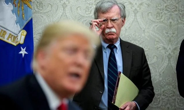 A do i hiqet ‘non grata’ Berishës? Ish-këshilltari i Trump: Nuk ishte vendimi i duhur dhe duhet të rishihet!