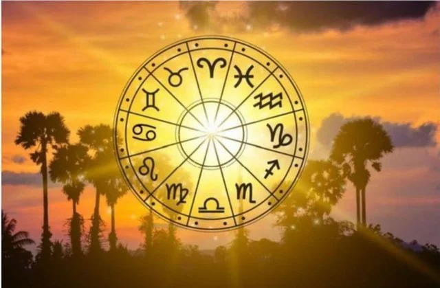 A je një prej tyre? Këto 4 shenja të horoskopit do të përjetojnë një ndryshim të madh këtë verë