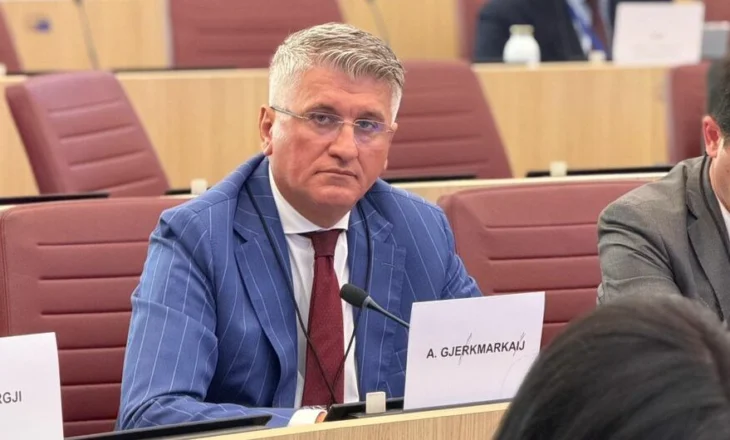 Agron Gjekmarkaj: S’mund të flasim për “hapje kapitujsh” nëse nuk mbyllim plagët e demokracisë së cënuar
