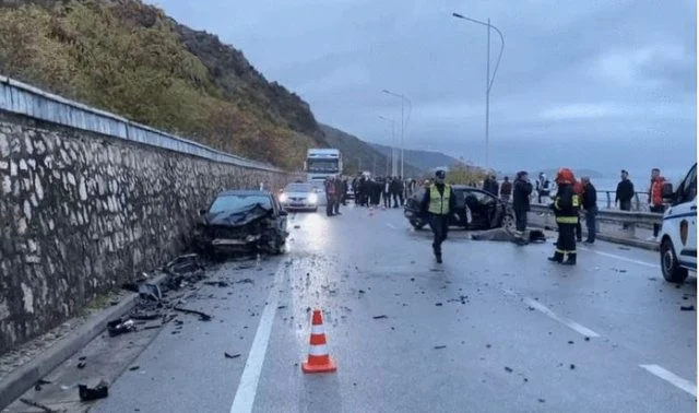 Aksident në Pogradec, tre persona dërgohen me urgjencë në spital
