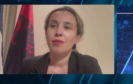 Ambasadorja e Shqipërisë në Izrael, Meri Kumbe: Jetojmë si në luftë, rrugët janë bosh, gjithçka e pezulluar