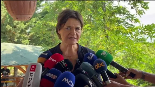Ambasadorja zvicerane: Mbetemi partnerë strategjikë të Shqipërisë në zhvillim dhe integrim