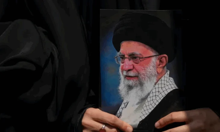 Analiza e The Guardian: Nga anijet, ndërmjetësimet, te synimi i bazave amerikane, mundësitë e Iranit për t’u kundërpërgjigjur janë të kufizuara