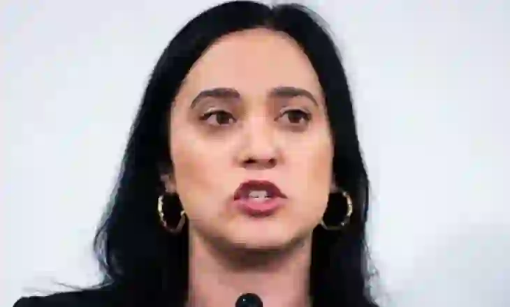 Anëtarja e Kongresit sulmon Trumpin: Kemi një President që ndryshon mendje çdo ditë…