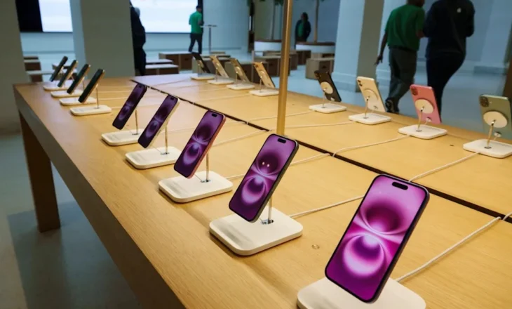 Apple po konsideron blerjen e motorit të kërkimit AI Perplexity