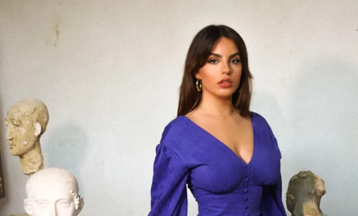 Armina Mevlani në pritje të ëmbël? Rrjeti shpërthen në komente pas daljes së fundit në televizion