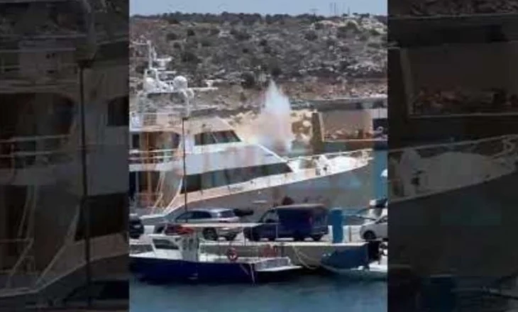 Athinë, rrëzohet helikopteri/ Bie në plazh, do transportonte turistë në Mykonos
