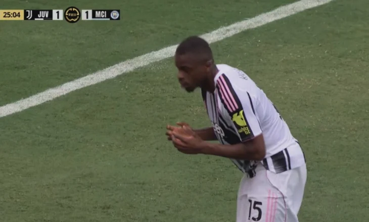 Autogol qesharak nga Pierre Kalulu, Man. City e mbyll pjesën e parë në avantazh ndaj Juventusit (video)