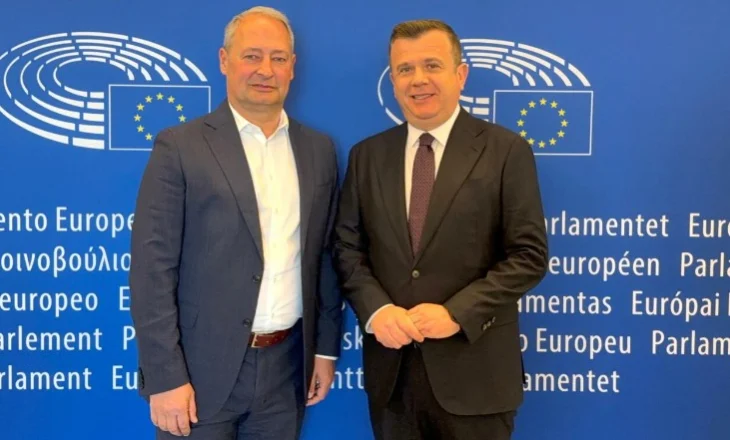 Balla: Vendi ynë, udhëheqës ndër vendet kandidate për anëtarësim në BE