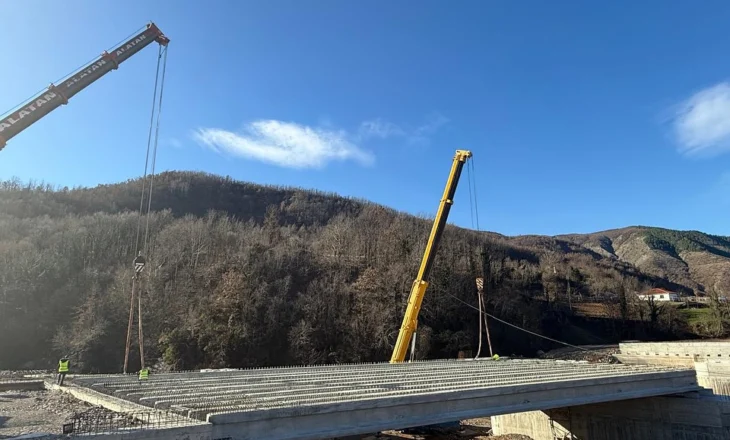 Balluku: Në lotin 7 të aksit Elbasan-Qafë Thanë punohet për ndërtimin e veprave të artit e nënkalimeve