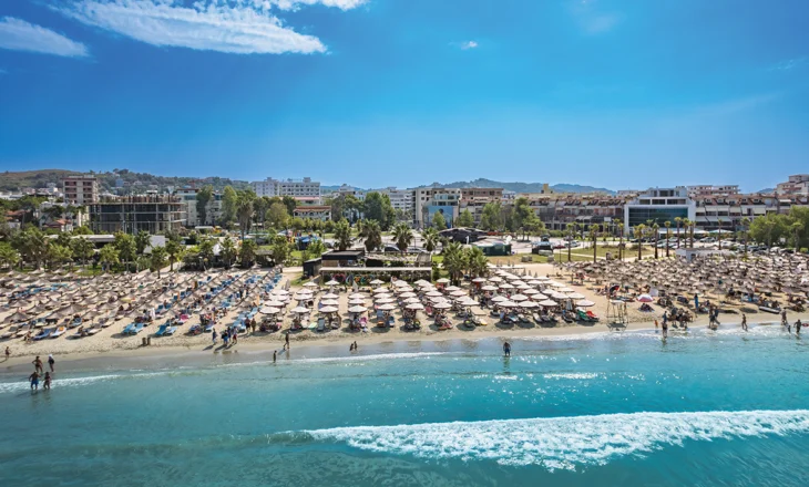 “Barra” e turistëve