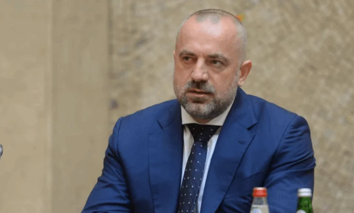 Barrikadat/ Gjykata Themelore e Prishtinës lëshon urdhërarreste për Radojçiç