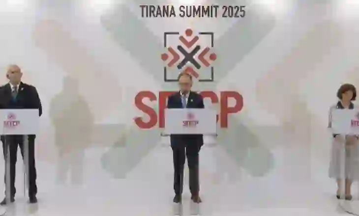 Begaj pas Samitit të SEECP: Irani të ndalojë programet bërthamore dhe balistike!
