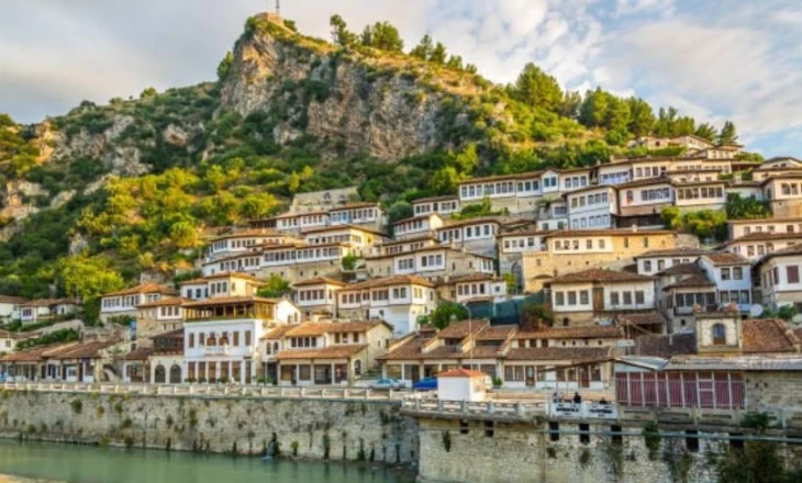 Berati në syrin e mediave të huaja: Vendi ku pushimet ideale bëhen realitet