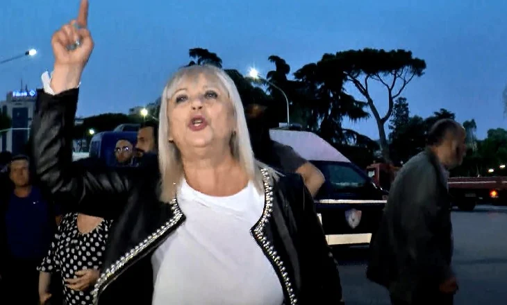 Berisha humb Kalanë! Ish-kandidatja largohet nga PD: Aty ecin vetëm miqësitë e qokat…