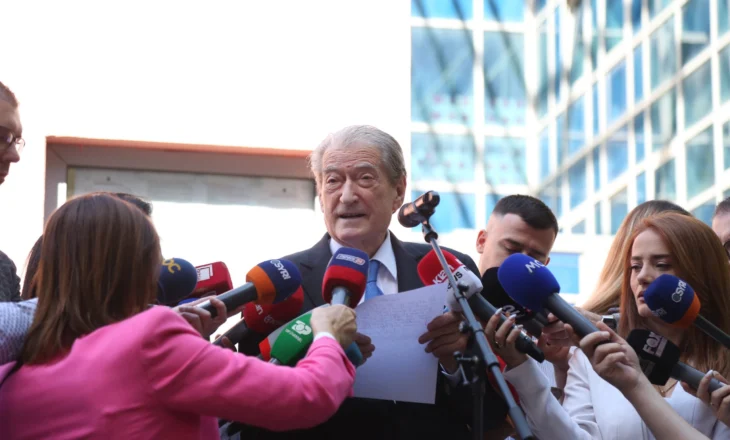 Berisha paraqitet në SPAK për masën e sigurisë ndaj tij dhe sulmon Dumanin e Gjokën: Bëjnë pazare me Ramën e bandat