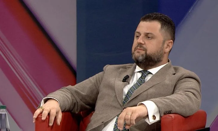 “Berisha po fut në burg komisionerët demokratë”, Sefa ironizon Bylykbashin: Mjeshtri i votës së diasporës