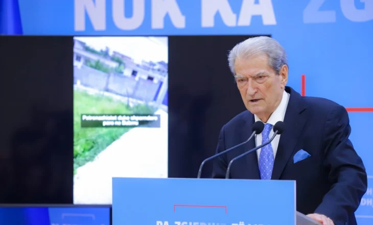 Berisha publikon videon: Momenti kriminal i ndarjes së parave për vota në Babrru