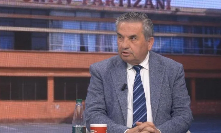 “Berisha shpif për gjyqtaren, radhën e ka Shkëlzeni”, paralajmëron Beqiri: Gjoka ka bërë kallëzim penal, pritet të…