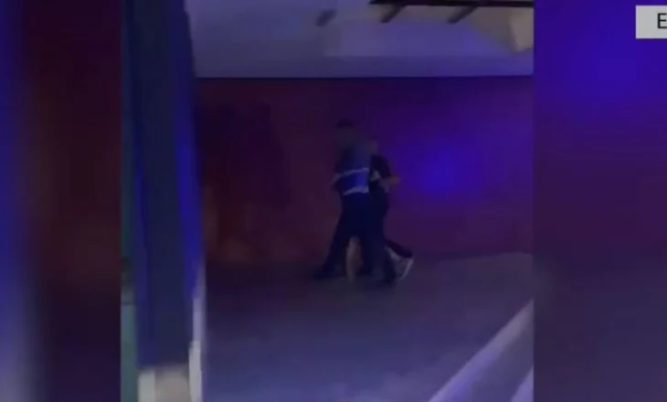Bie në prangat e policisë 32-vjeçari/ Vodhën me dhunë celularin e një shtetase, shpallet në kërkim bashkëpunëtori i tij