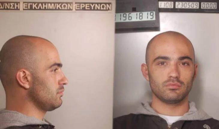 Bisedat në “SKY”/ Goditen dy banda në Greqi, një shqiptar bashkëpunonte me policin grek (Emri)