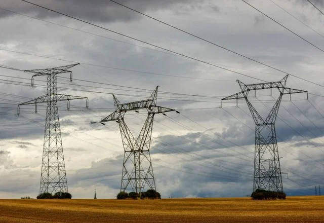 Blerje energjie jashtë vendit / KESH shpenzon 14 milionë euro vetëm për qershorin