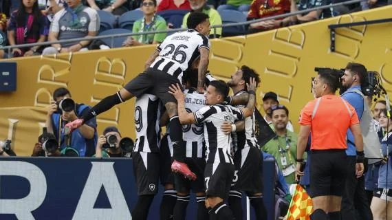 Botërori për Klube / Botafogo mposht amerikanët, Porto vetëm barazim me brazilianët