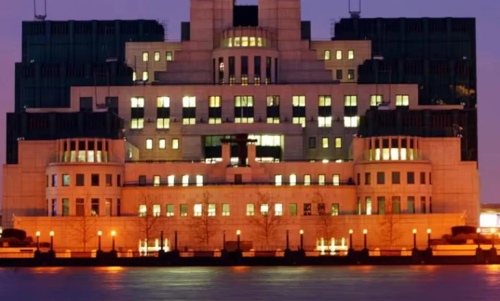 Britania e Madhe nis një operacion të madh për të gjetur agjentin e dyshuar të dyfishtë rus në MI6