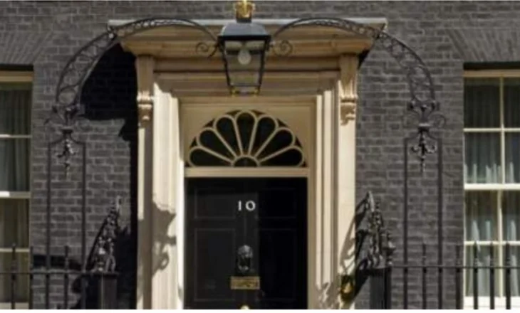 Britania e Madhe tërheq stafin e ambasadës nga Irani