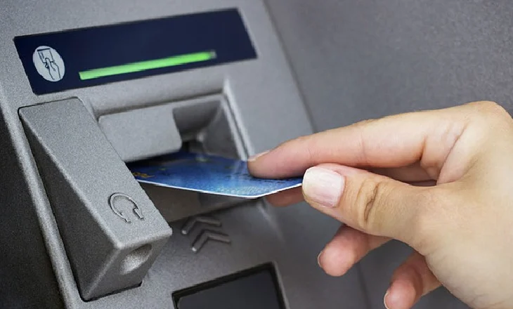 BSH: Depozitimi i parave përmes bankomateve u rrit me 21,5 %