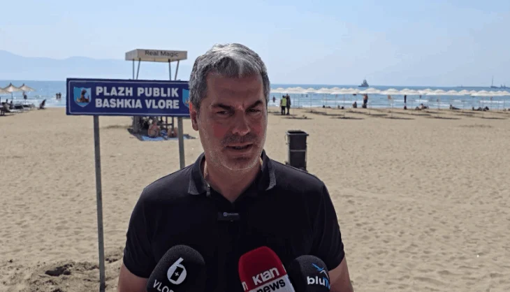Çadra e shezlonge falas në Vlorë, Dredha: Sfidë këtë sezon, pastërtia e ujit