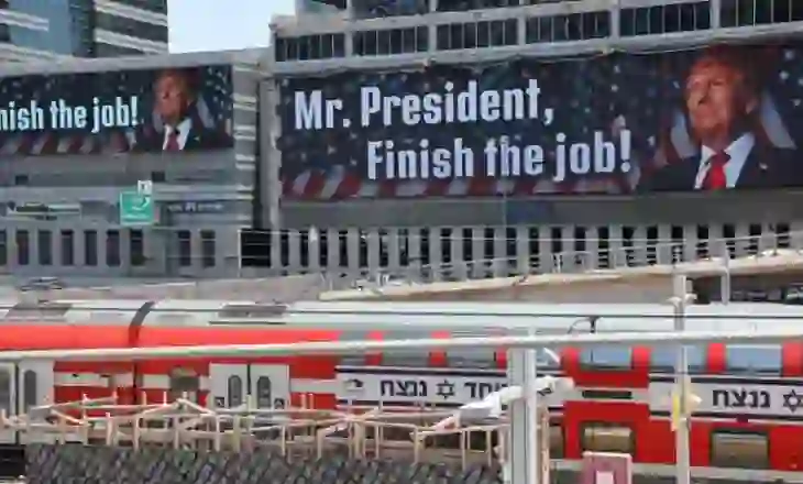 Çfarë e bindi Trump të ndryshojë qëndrim ndaj Iranit, ethet e luftës përçajnë MAGA-n
