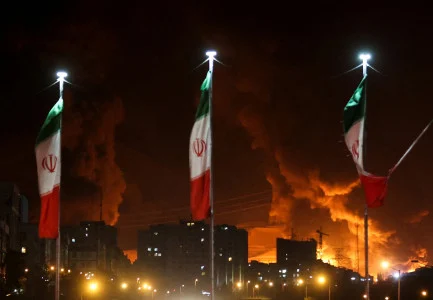 Çmimet e karburantit “fluturojnë” pas tensioneve Izrael-Iran, nafta rritet në nivelin më të lartë që prej janarit