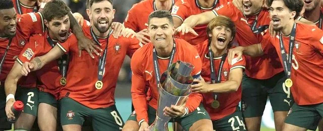 Cristiano Ronaldo fiton trofeun e 35-të – një tjetër rekord në karrierën e tij legjendare