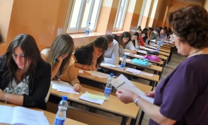 Dalin rezultatet e provimit të Maturës në gjuhën e huaj, ja lista e notave! 399 mbetës