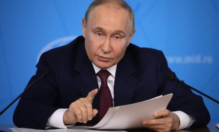 ‘Dhanë rezultat në fushë-betejë’/ Putin: Rusia do rrisë eksportin e armëve që prodhon, të përqendrohemi në armët më të përparuara!
