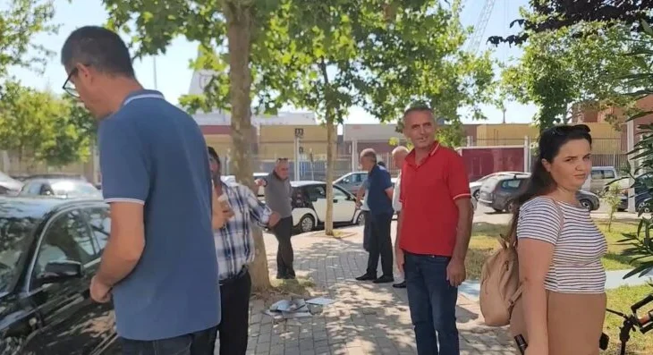 Dhjetra punonjës të hekurudhës shqiptare humbin vendin e punës: Na flakën në rrugë