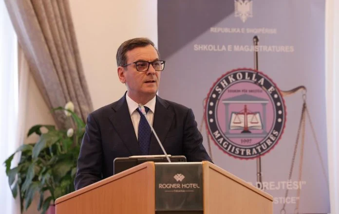 Diplomohen magjistratët e rinj, Sadushi: Brezi që duhet të vendosë themelet e kulturës së re gjyqësore