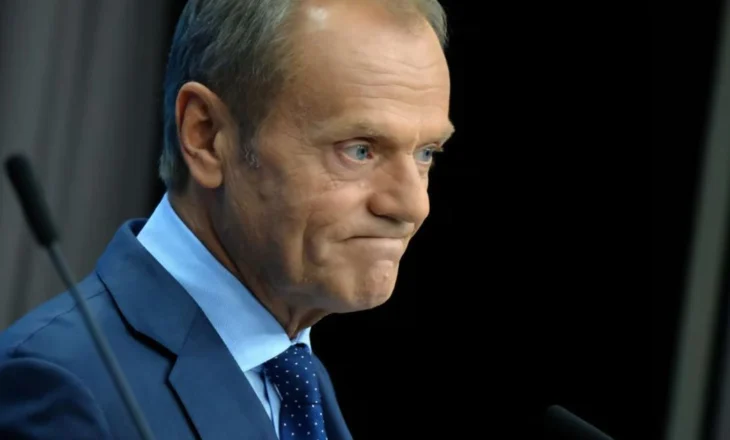 Ditë të vështira për Donald Tusk