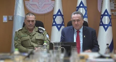 “Do e djegim të gjithë Teheranin”, ministri i Mbrojtjes i Izraelit kërcënon Iranin