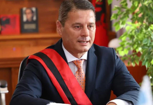 Do ndryshojë emri i Shëngjinit? Ndreu: Dallkaukët e komenteve të qetësohen, asgjë e vërtetë