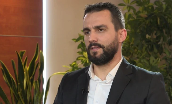 “Do të ndajmë edhe një kafshatë bukë”, Lapaj prezanton nismën: Do pi kafe me çdo qytetar që më fton