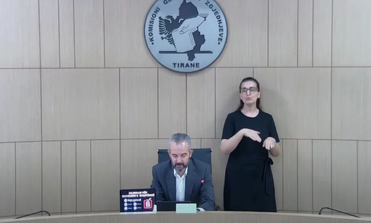 “Do të shqyrtohen mbi 610 mijë vota të Tiranës dhe Fierit:, Celibashi zbulon kur do të nisë procesi i rinumërimit