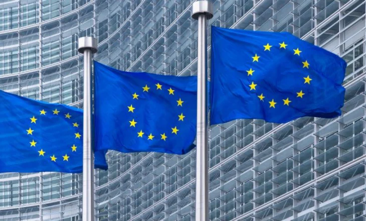 Draftraporti i KE: Përpjekjet për presion mbi gjyqësorin ngjallin shqetësime serioze