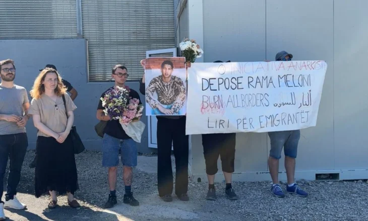 “Drejtësi për Hamidin”/ Aktivistët protestojnë kundër kampit të Gjadrit