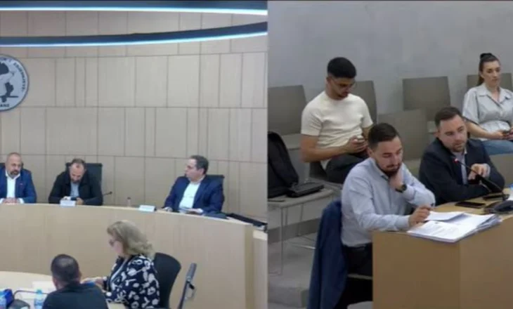 Dyshimet e PD për mungesën e 130 mijë fletë votimi të papërdorura, dy anëtarë të KAS vendosin hapjen e 229 kutive në gjithë vendin