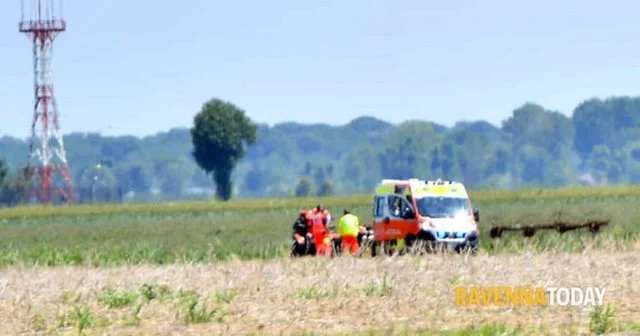 Dyshohet se u përplas dhe u shtyp nga traktori në punë, humb jetën në Itali 38-vjeçari shqiptar