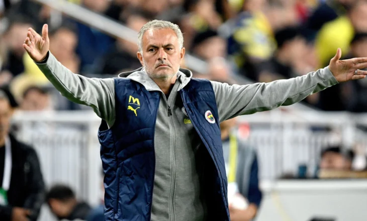 E bujshme nga Turqia! Fenerbahce synon t’i bëjë dhuratë speciale Mourinho në merkato, ja emri
