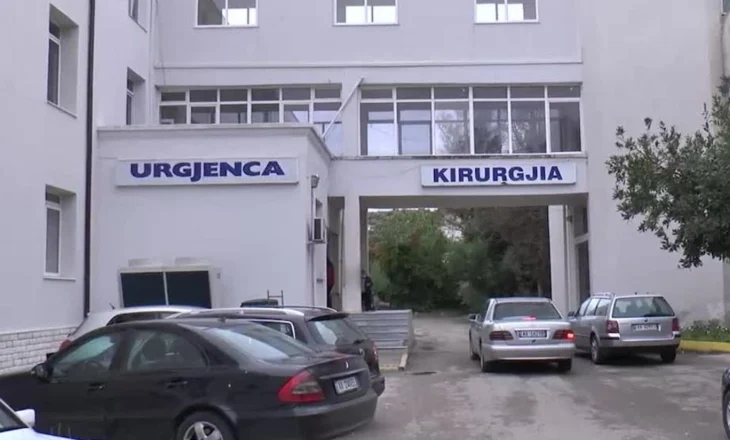 E rëndë në Lushnjë, e moshuara vdes në spital pas injeksionit në ambulancën e lagjes