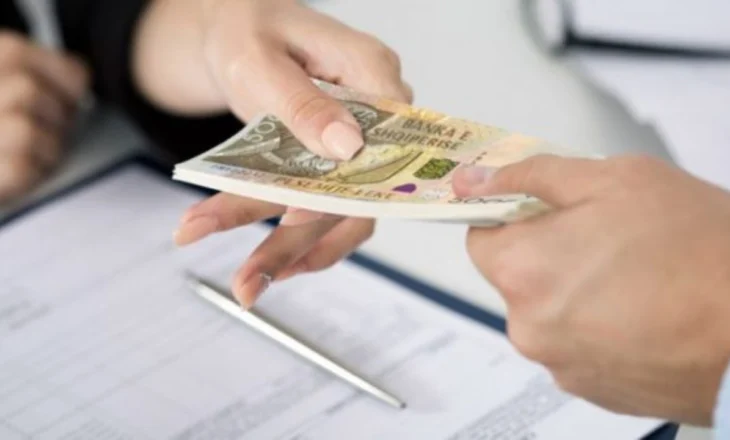 Ekonomia u rrit me 3.39%/ Kontribuuan administrata publike, tregtia dhe akomodimi! Vuajtën bujqësia dhe industria